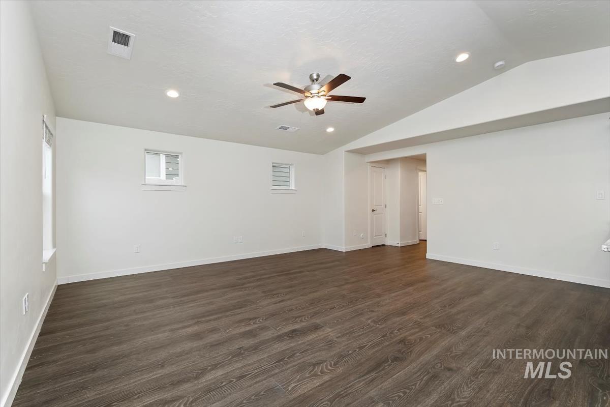 3450 S Cabin Creek Way, Meridian, Idaho 83642, 3 Bedrooms, 2.5 Bathrooms, Residential For Sale, Price $404,900, 98975284