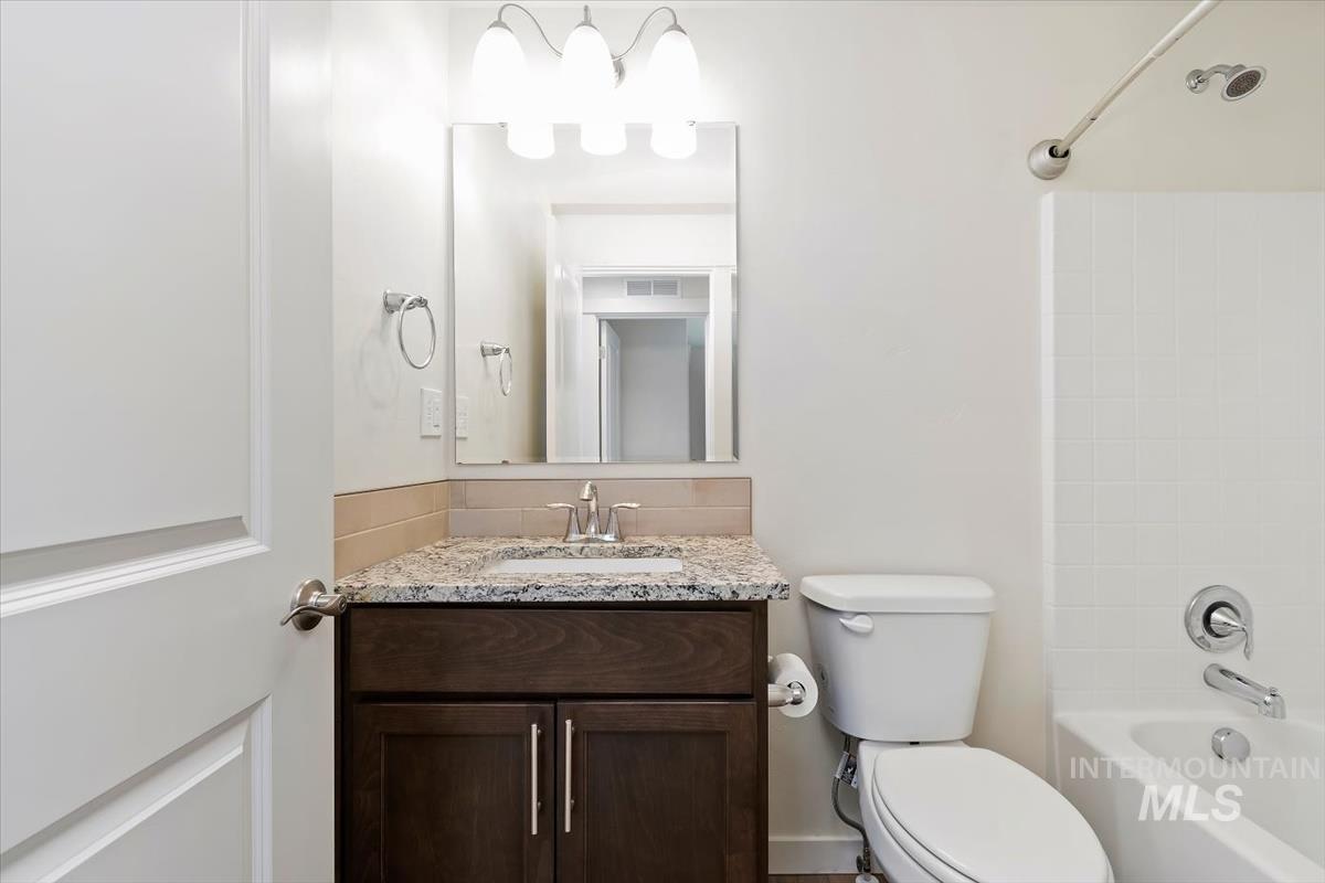 3450 S Cabin Creek Way, Meridian, Idaho 83642, 3 Bedrooms, 2.5 Bathrooms, Residential For Sale, Price $404,900, 98975284