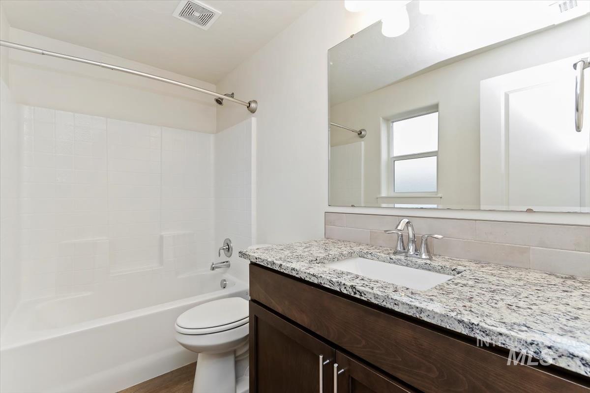 3450 S Cabin Creek Way, Meridian, Idaho 83642, 3 Bedrooms, 2.5 Bathrooms, Residential For Sale, Price $404,900, 98975284