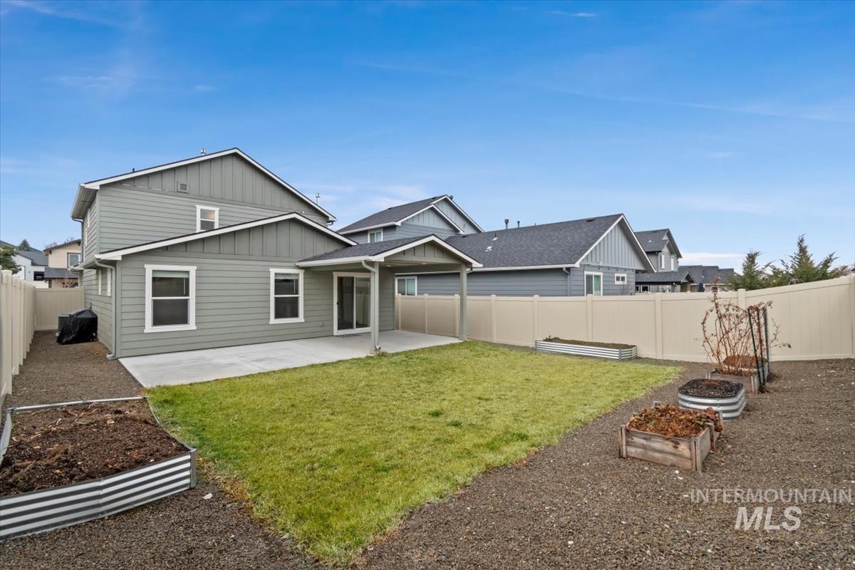 3450 S Cabin Creek Way, Meridian, Idaho 83642, 3 Bedrooms, 2.5 Bathrooms, Residential For Sale, Price $404,900, 98975284