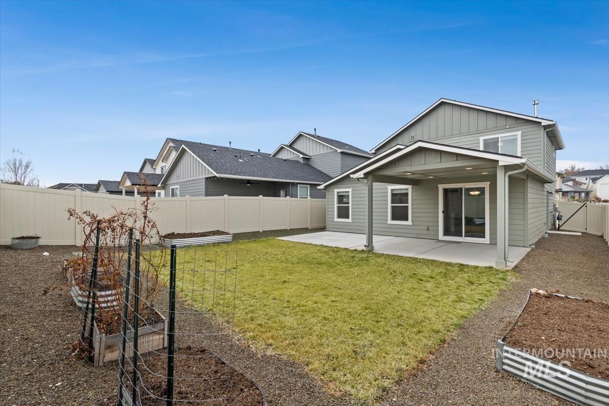 3450 S Cabin Creek Way, Meridian, Idaho 83642, 3 Bedrooms, 2.5 Bathrooms, Residential For Sale, Price $404,900, 98975284