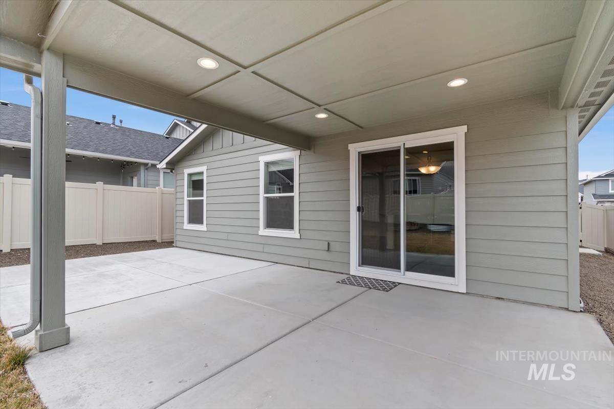 3450 S Cabin Creek Way, Meridian, Idaho 83642, 3 Bedrooms, 2.5 Bathrooms, Residential For Sale, Price $404,900, 98975284