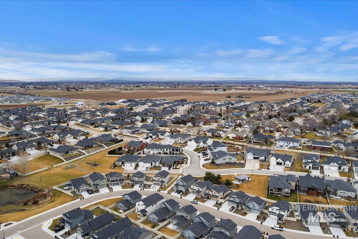 3450 S Cabin Creek Way, Meridian, Idaho 83642, 3 Bedrooms, 2.5 Bathrooms, Residential For Sale, Price $404,900, 98975284