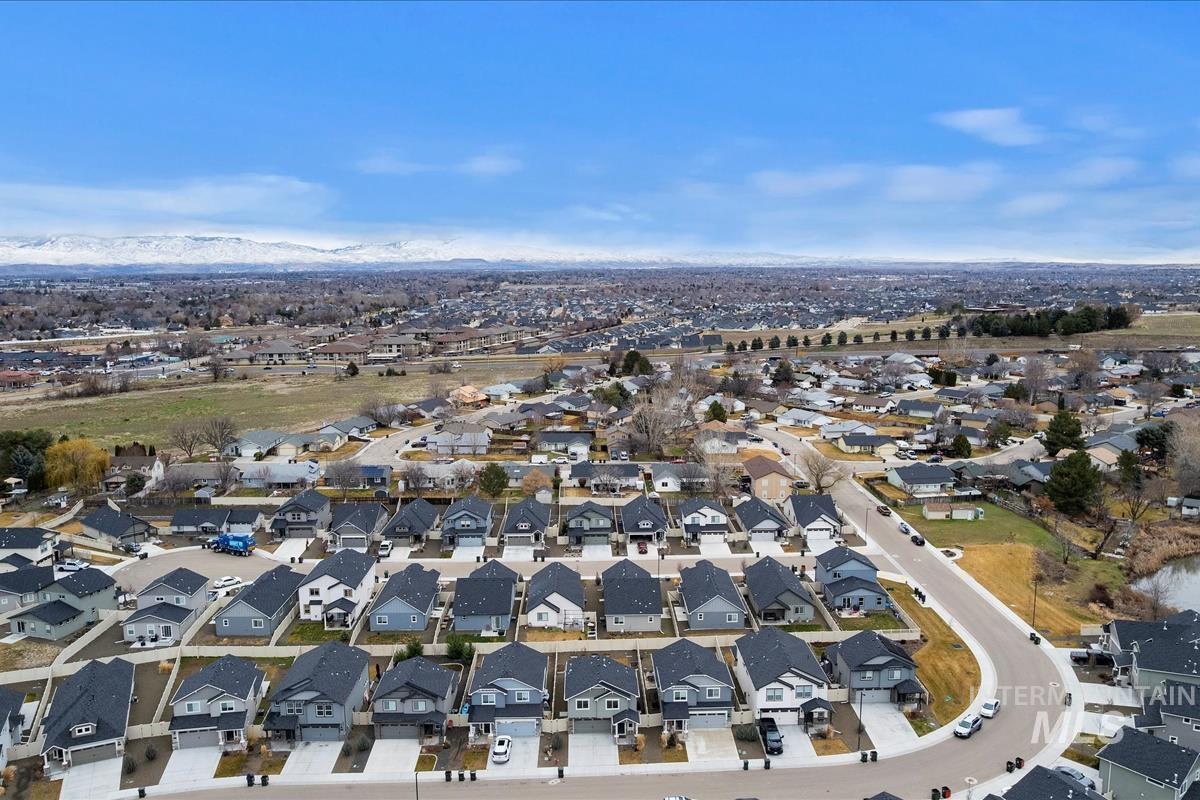 3450 S Cabin Creek Way, Meridian, Idaho 83642, 3 Bedrooms, 2.5 Bathrooms, Residential For Sale, Price $404,900, 98975284