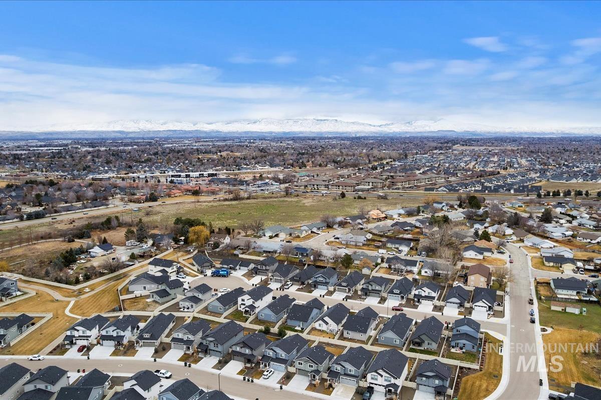 3450 S Cabin Creek Way, Meridian, Idaho 83642, 3 Bedrooms, 2.5 Bathrooms, Residential For Sale, Price $404,900, 98975284