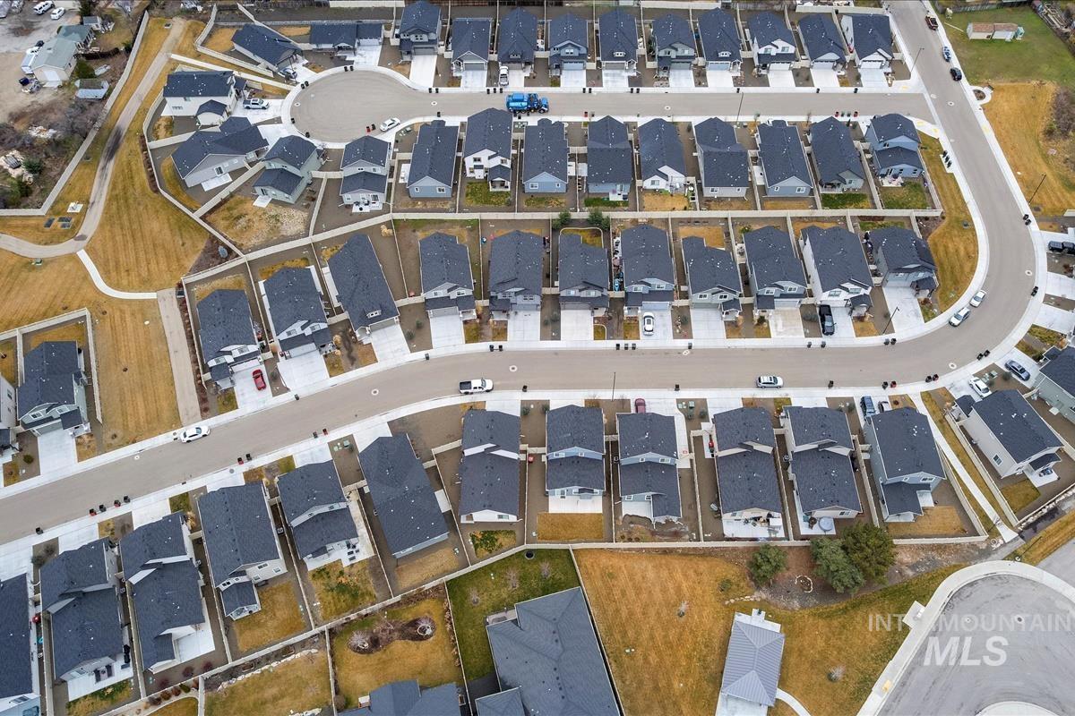 3450 S Cabin Creek Way, Meridian, Idaho 83642, 3 Bedrooms, 2.5 Bathrooms, Residential For Sale, Price $404,900, 98975284