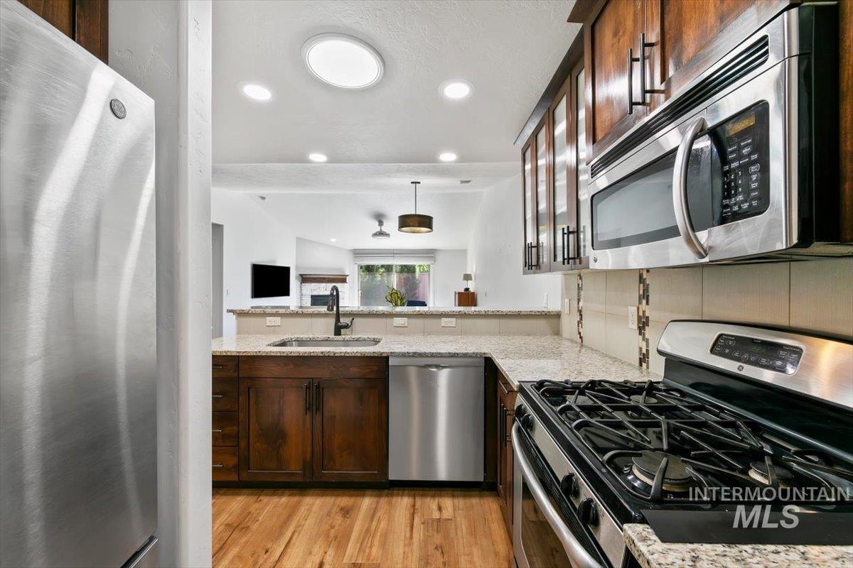 161 E Cholla Hills St, Meridian, Idaho 83646, 2 Bedrooms, 2 Bathrooms, Residential For Sale, Price $399,900,MLS 98975286