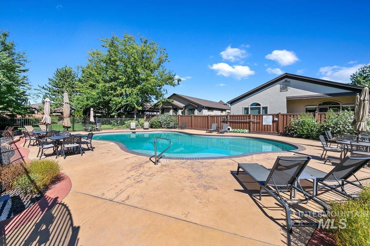 161 E Cholla Hills St, Meridian, Idaho 83646, 2 Bedrooms, 2 Bathrooms, Residential For Sale, Price $399,900,MLS 98975286