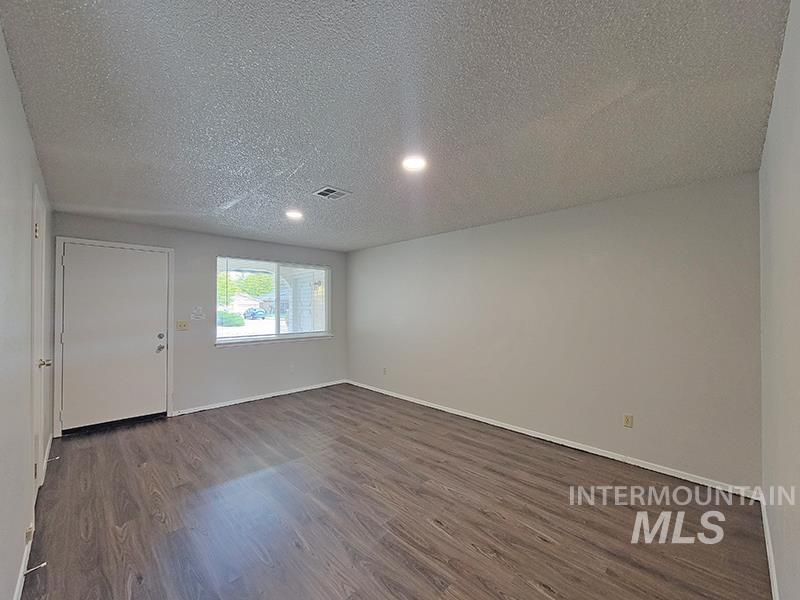 2061/2063 S Colorado Ave, Boise, Idaho 83706, 3 Bedrooms, 1 Bathroom, Residential Income For Sale, Price $560,000,MLS 98975288