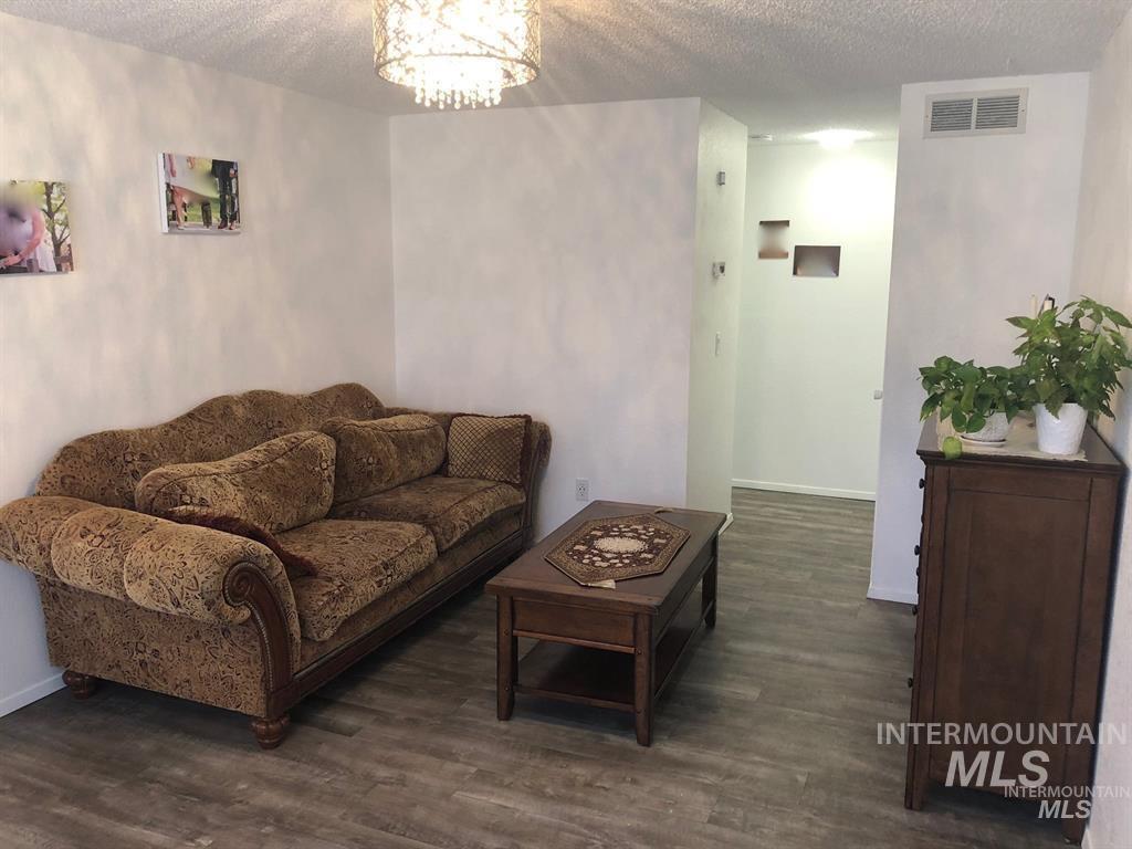 2061/2063 S Colorado Ave, Boise, Idaho 83706, 3 Bedrooms, 1 Bathroom, Residential Income For Sale, Price $560,000,MLS 98975288