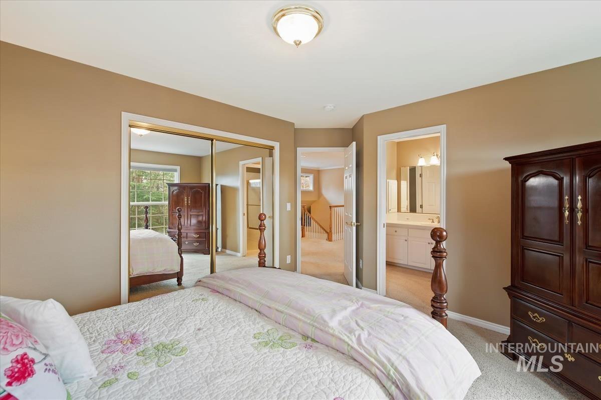 395 E Woodlander Ct, Eagle, Idaho 83616, 4 Bedrooms, 3 Bathrooms, Residential For Sale, Price $825,000,MLS 98975290