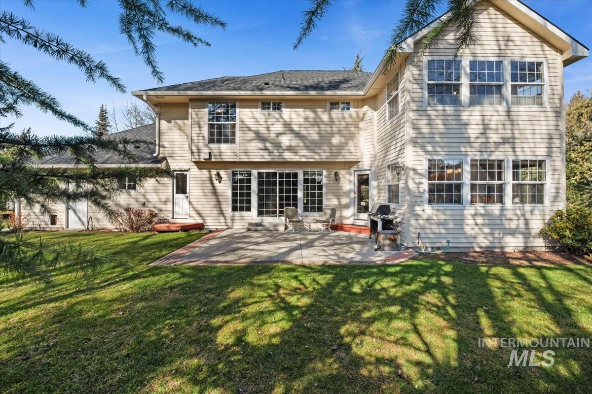 395 E Woodlander Ct, Eagle, Idaho 83616, 4 Bedrooms, 3 Bathrooms, Residential For Sale, Price $825,000,MLS 98975290