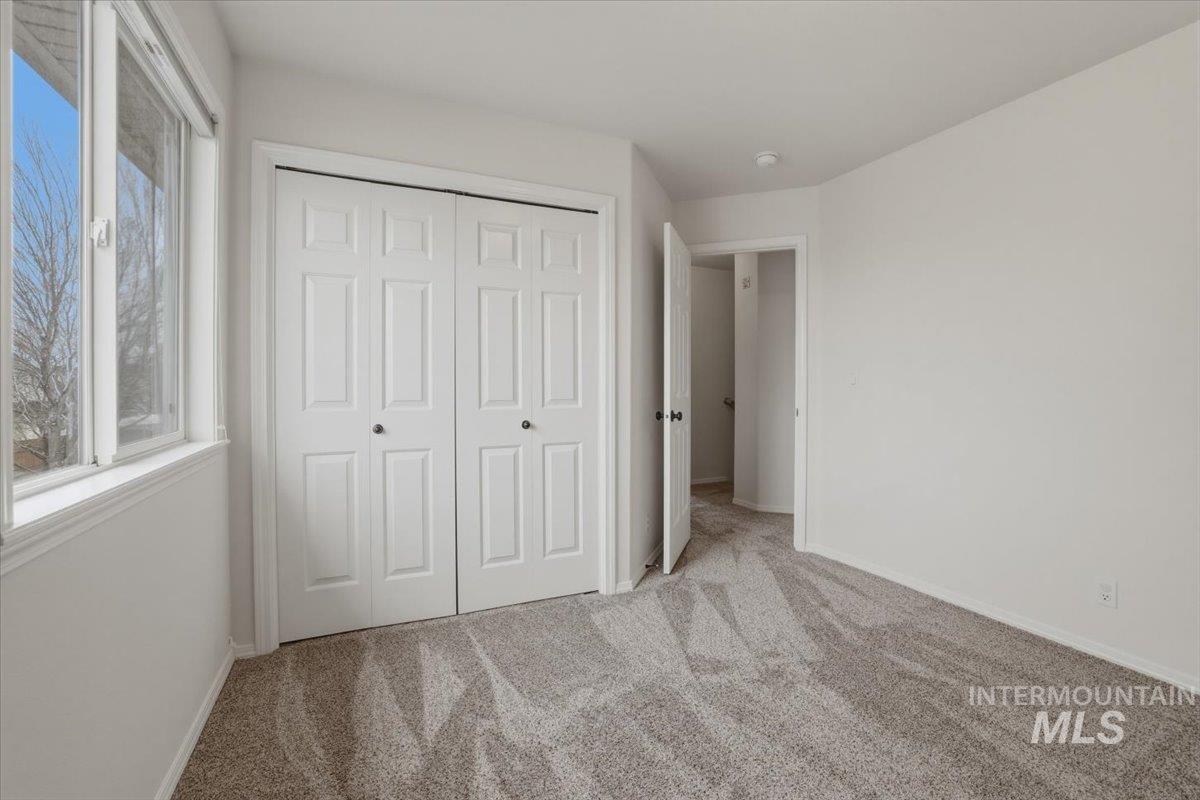 446 W Sedgewick Dr, Meridian, Idaho 83646, 3 Bedrooms, 2.5 Bathrooms, Residential For Sale, Price $440,000,MLS 98975292