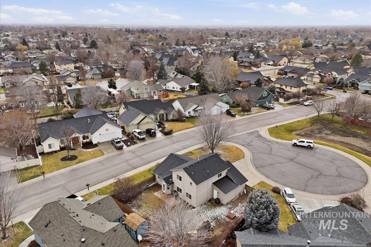 446 W Sedgewick Dr, Meridian, Idaho 83646, 3 Bedrooms, 2.5 Bathrooms, Residential For Sale, Price $440,000,MLS 98975292