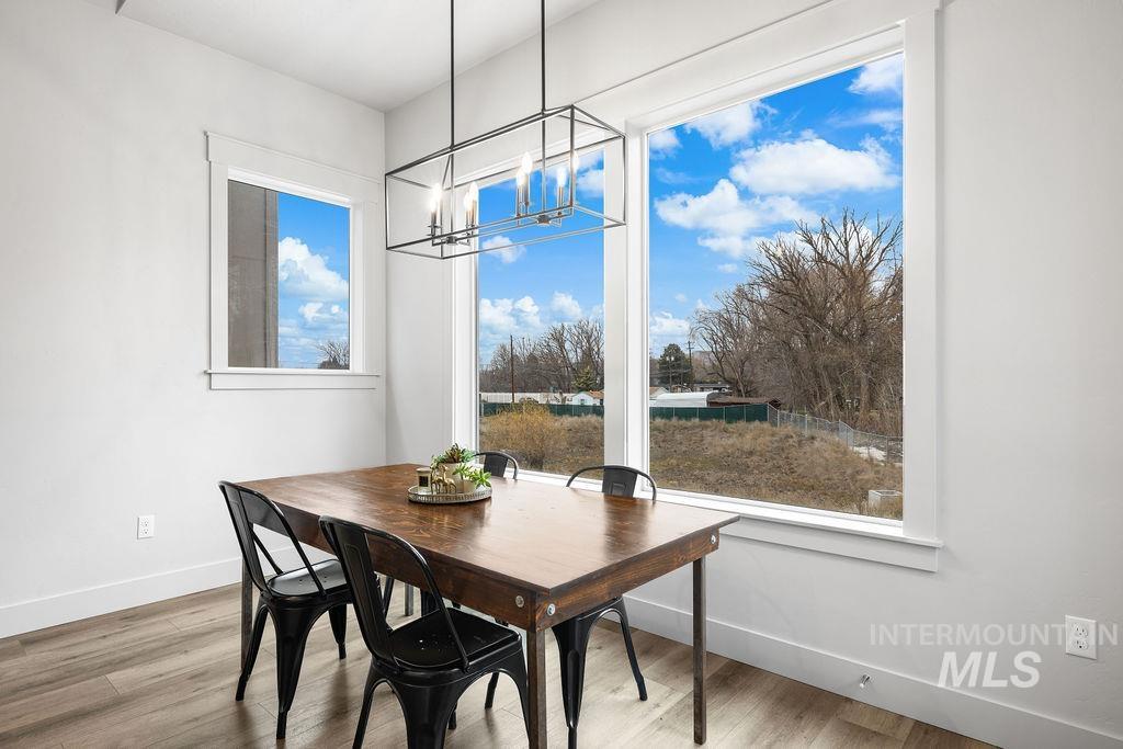 6323 W Bluebird Lane, Boise, Idaho 83714, 3 Bedrooms, 3 Bathrooms, Residential For Sale, Price $687,000,MLS 98975294