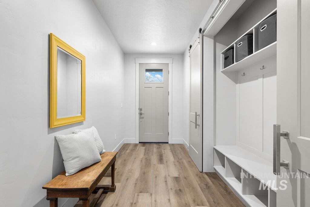 6323 W Bluebird Lane, Boise, Idaho 83714, 3 Bedrooms, 3 Bathrooms, Residential For Sale, Price $687,000,MLS 98975294