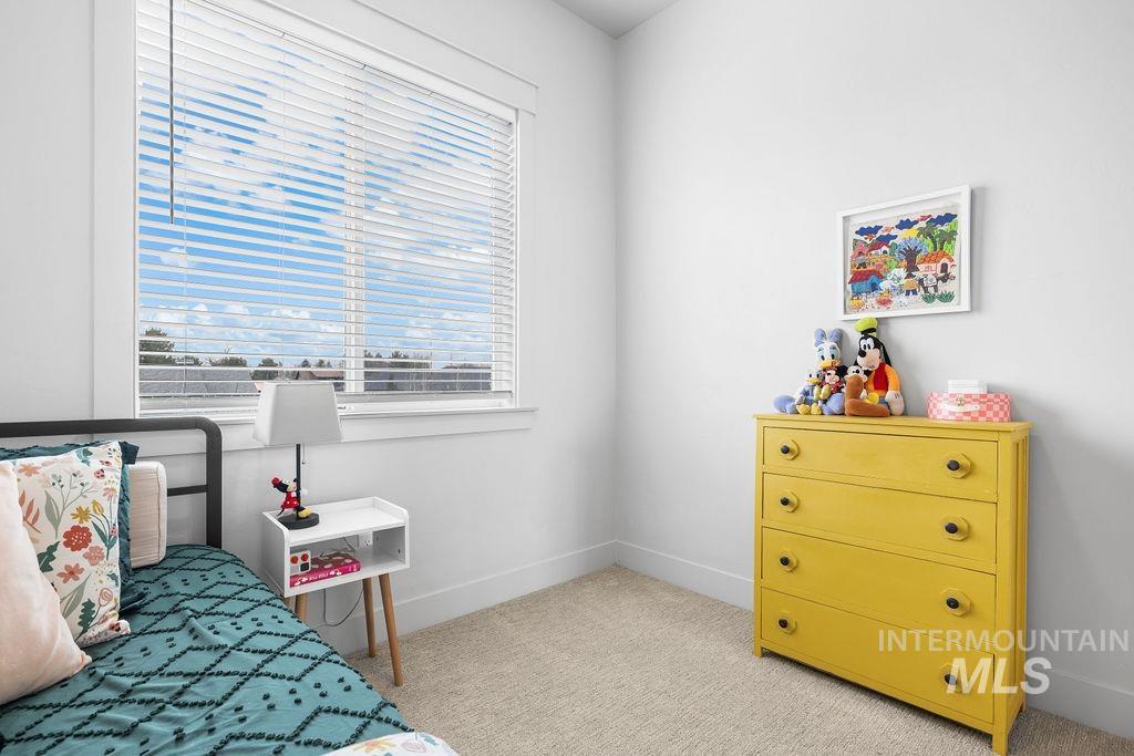 6323 W Bluebird Lane, Boise, Idaho 83714, 3 Bedrooms, 3 Bathrooms, Residential For Sale, Price $687,000,MLS 98975294