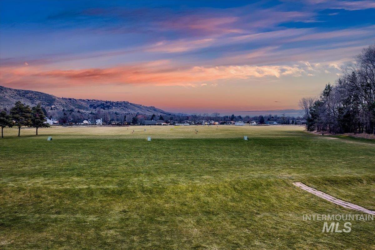 6323 W Bluebird Lane, Boise, Idaho 83714, 3 Bedrooms, 3 Bathrooms, Residential For Sale, Price $687,000,MLS 98975294