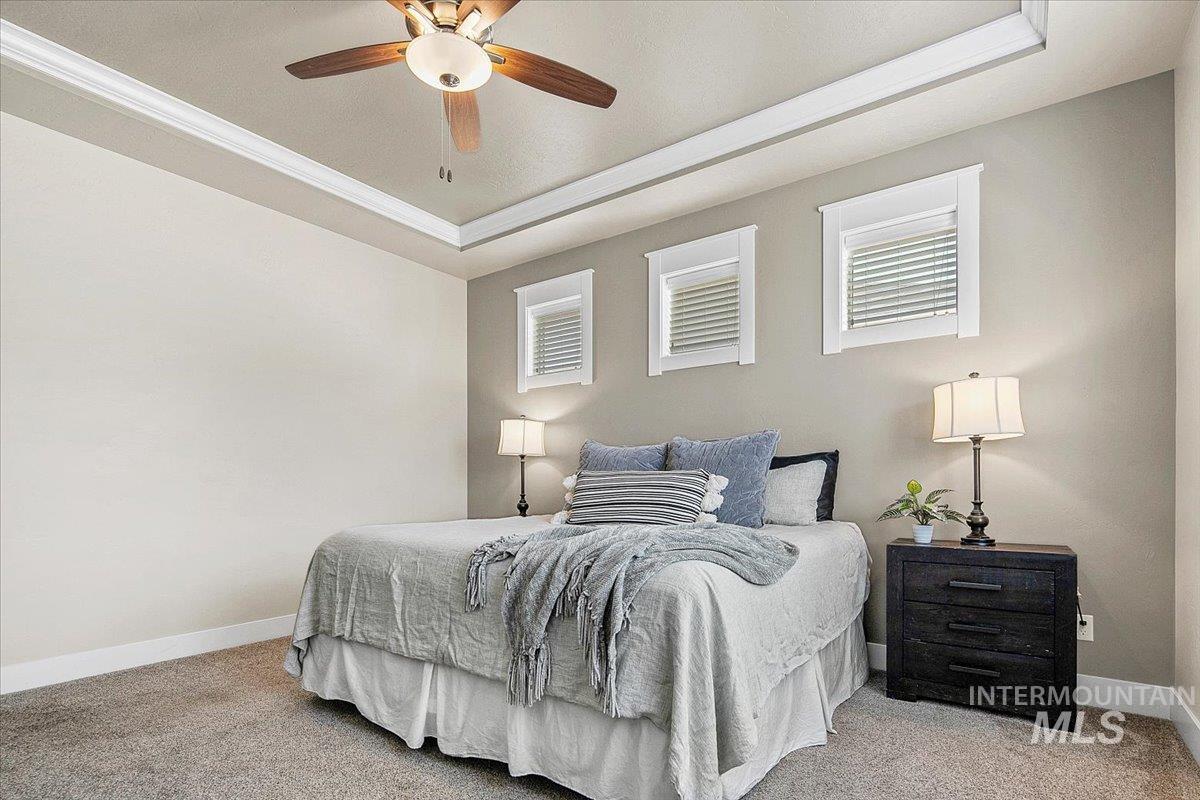 3190 S Saxony, Eagle, Idaho 83616, 3 Bedrooms, 2 Bathrooms, Residential For Sale, Price $599,900,MLS 98975295