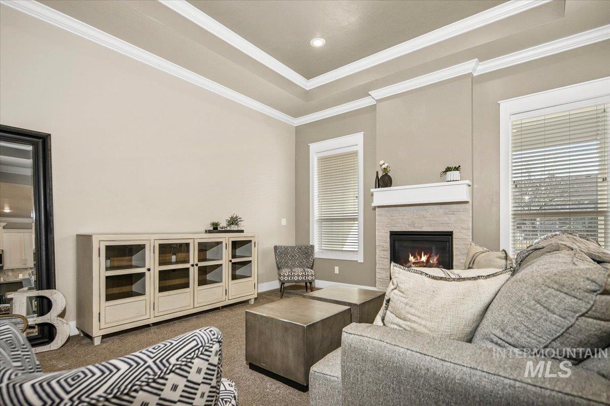 3190 S Saxony, Eagle, Idaho 83616, 3 Bedrooms, 2 Bathrooms, Residential For Sale, Price $599,900,MLS 98975295