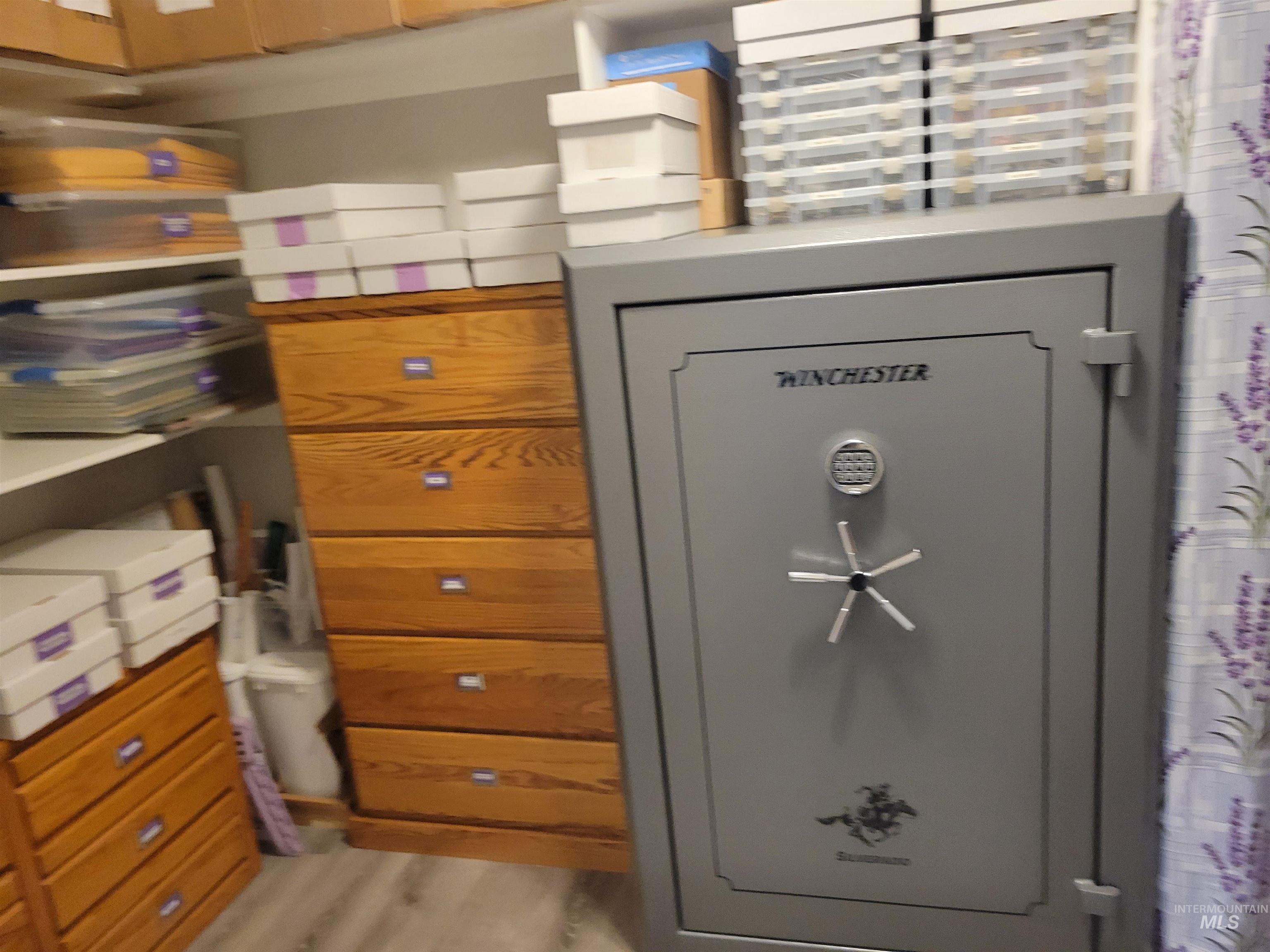 437 Clear Creek Rd, Kooskia, Idaho 83539, 2 Bedrooms, 2 Bathrooms, Residential For Sale, Price $735,000, 98975299