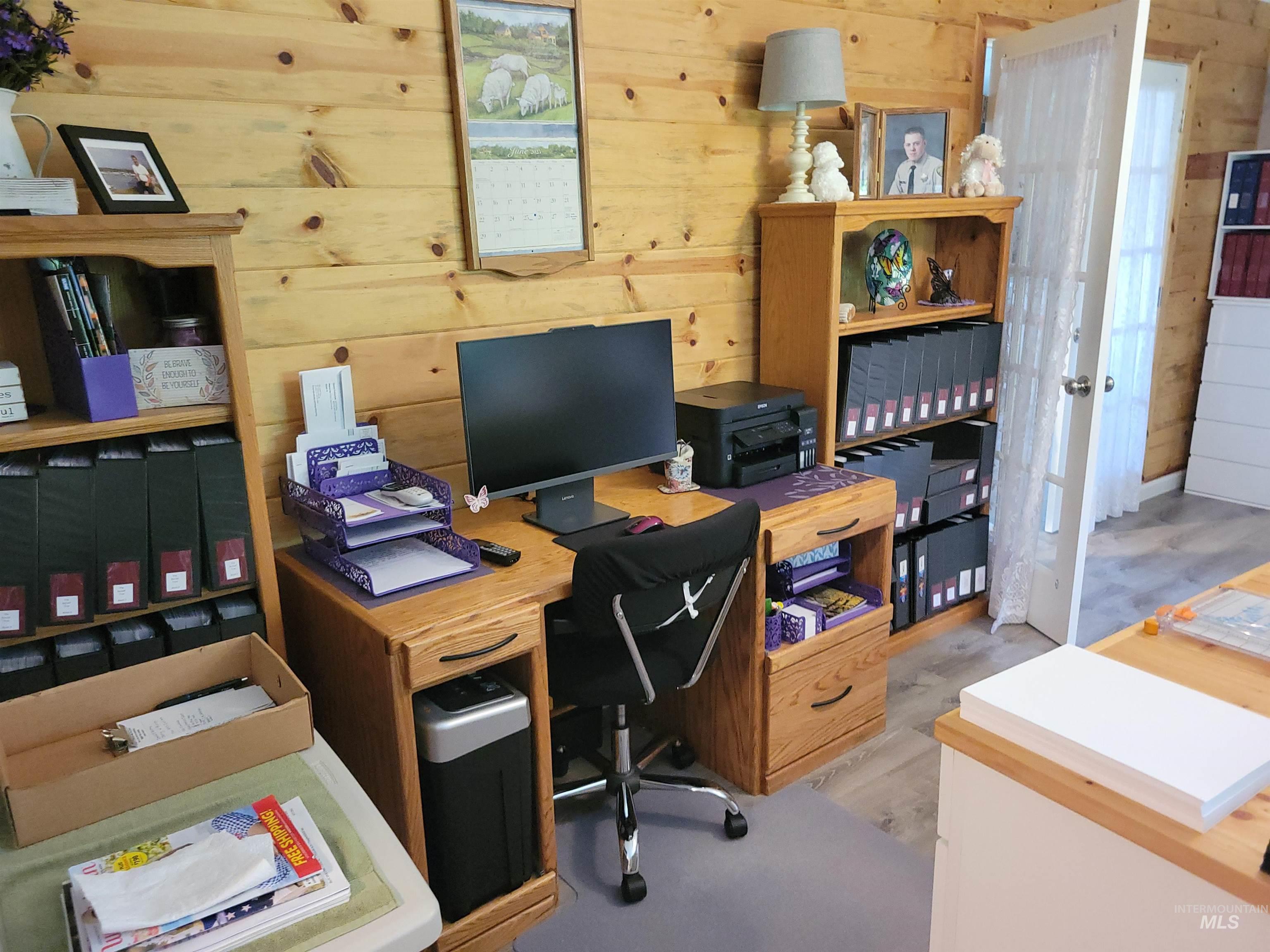 437 Clear Creek Rd, Kooskia, Idaho 83539, 2 Bedrooms, 2 Bathrooms, Residential For Sale, Price $735,000, 98975299