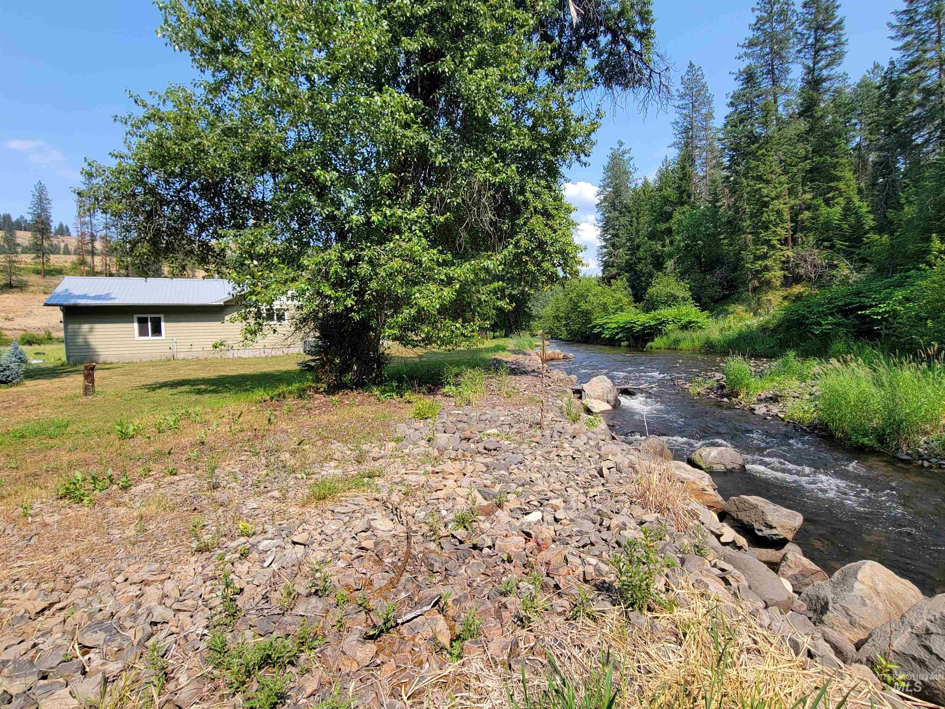 437 Clear Creek Rd, Kooskia, Idaho 83539, 2 Bedrooms, 2 Bathrooms, Residential For Sale, Price $735,000, 98975299