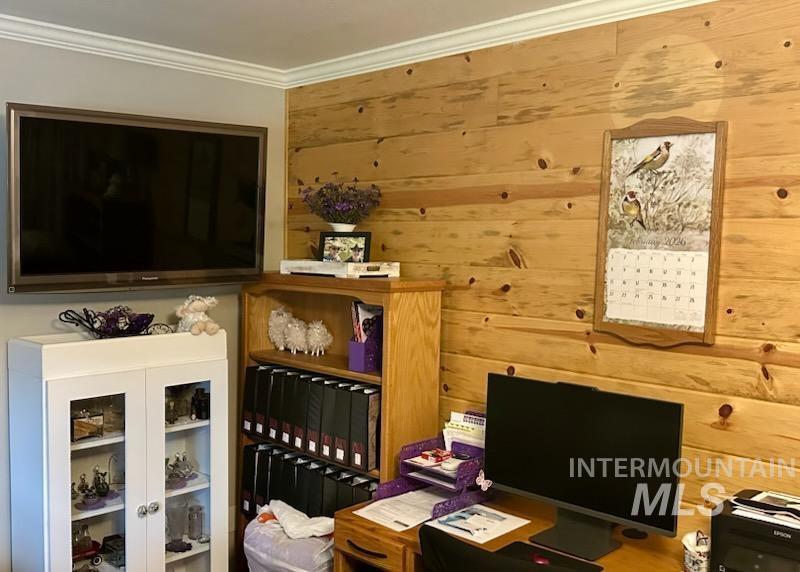 437 Clear Creek Rd, Kooskia, Idaho 83539, 2 Bedrooms, 2 Bathrooms, Residential For Sale, Price $735,000, 98975299