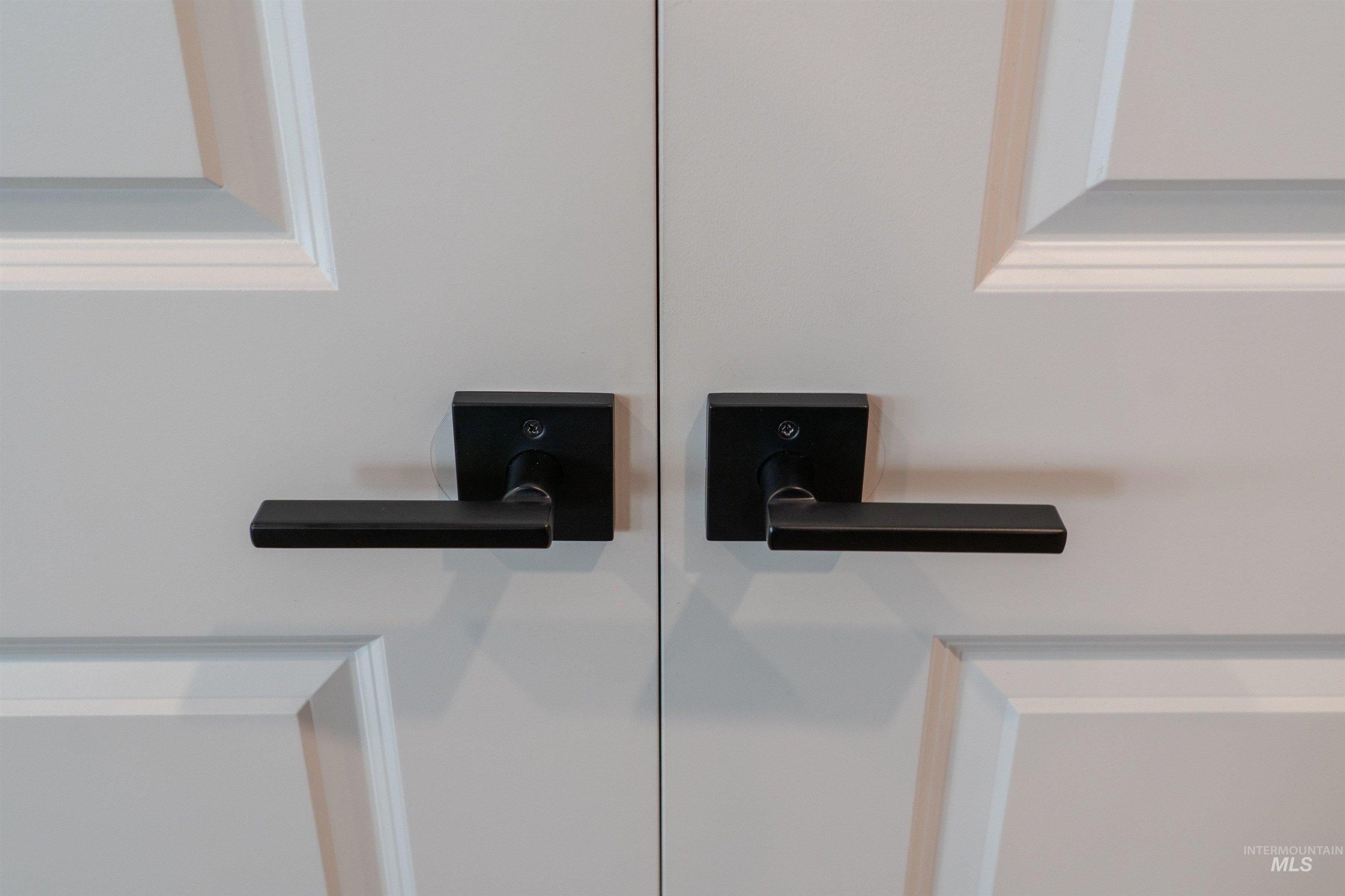 5427 S Scandia Avenue, Meridian, Idaho 83642-8552, 4 Bedrooms, 2 Bathrooms, Residential For Sale, Price $600,000,MLS 98975300