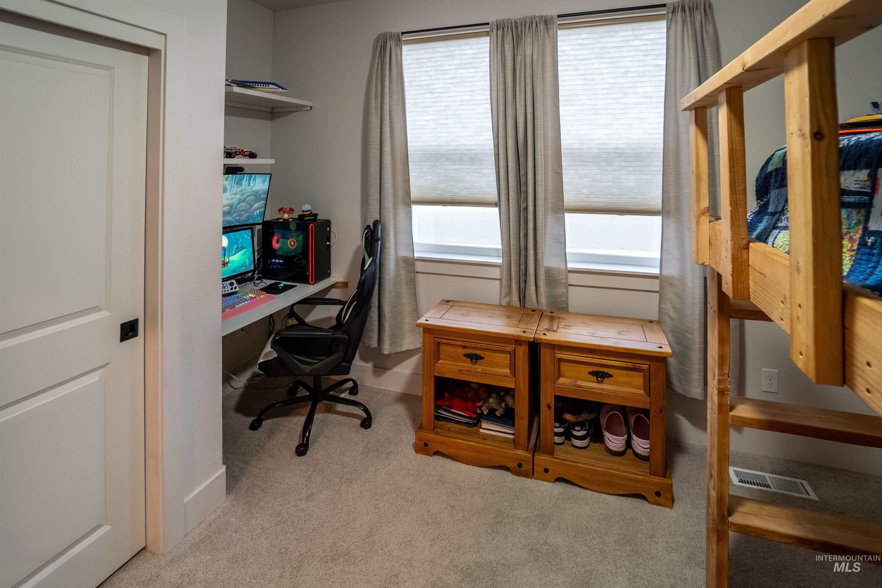 5427 S Scandia Avenue, Meridian, Idaho 83642-8552, 4 Bedrooms, 2 Bathrooms, Residential For Sale, Price $600,000,MLS 98975300