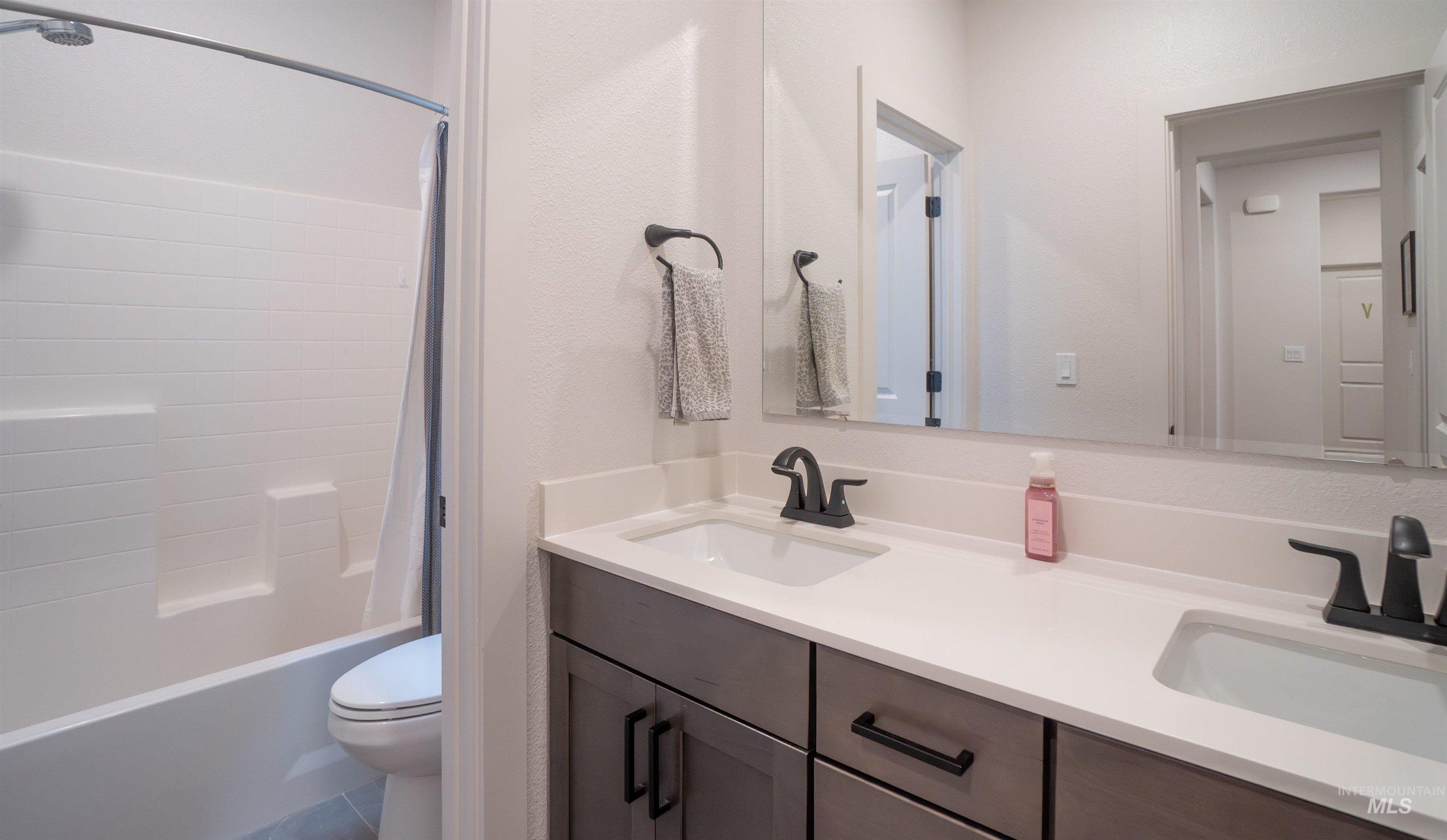 5427 S Scandia Avenue, Meridian, Idaho 83642-8552, 4 Bedrooms, 2 Bathrooms, Residential For Sale, Price $600,000,MLS 98975300