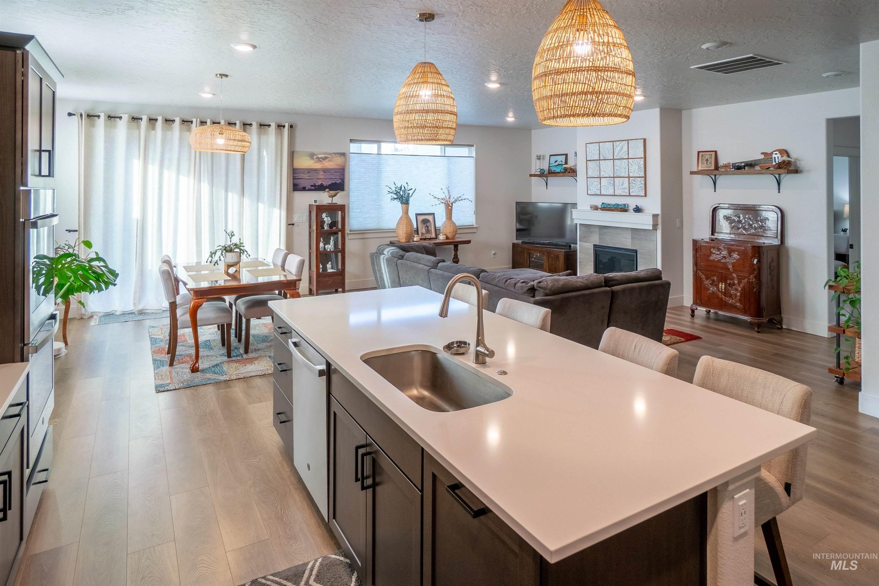 5427 S Scandia Avenue, Meridian, Idaho 83642-8552, 4 Bedrooms, 2 Bathrooms, Residential For Sale, Price $600,000,MLS 98975300