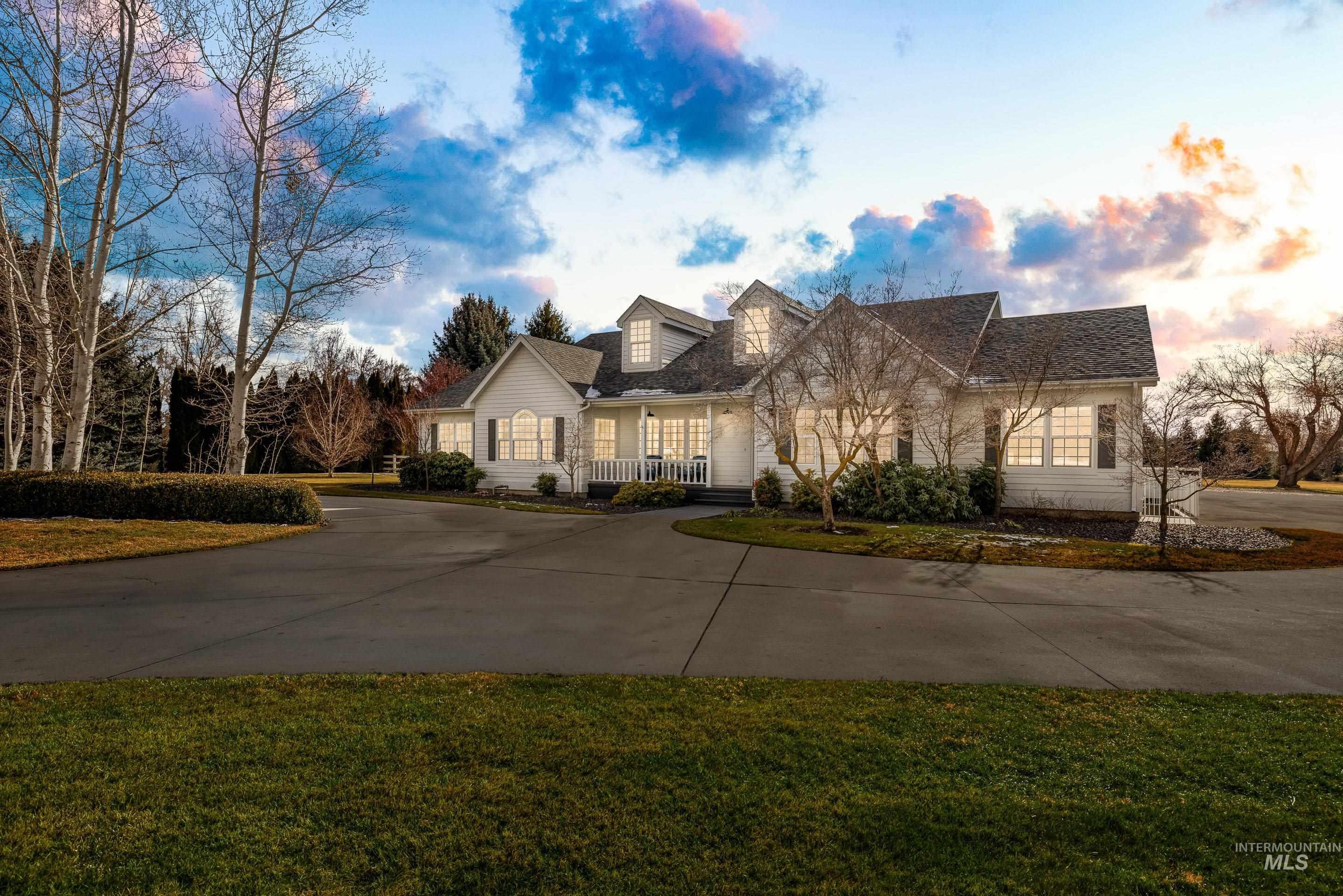 2525 N Equestrian Place, Eagle, Idaho 83616, 5 Bedrooms, 2.5 Bathrooms, Residential For Sale, Price $1,650,000,MLS 98975302