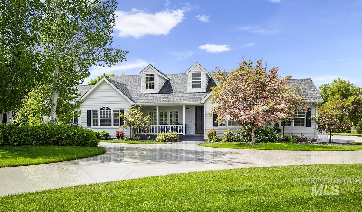 2525 N Equestrian Place, Eagle, Idaho 83616, 5 Bedrooms, 2.5 Bathrooms, Residential For Sale, Price $1,650,000,MLS 98975302