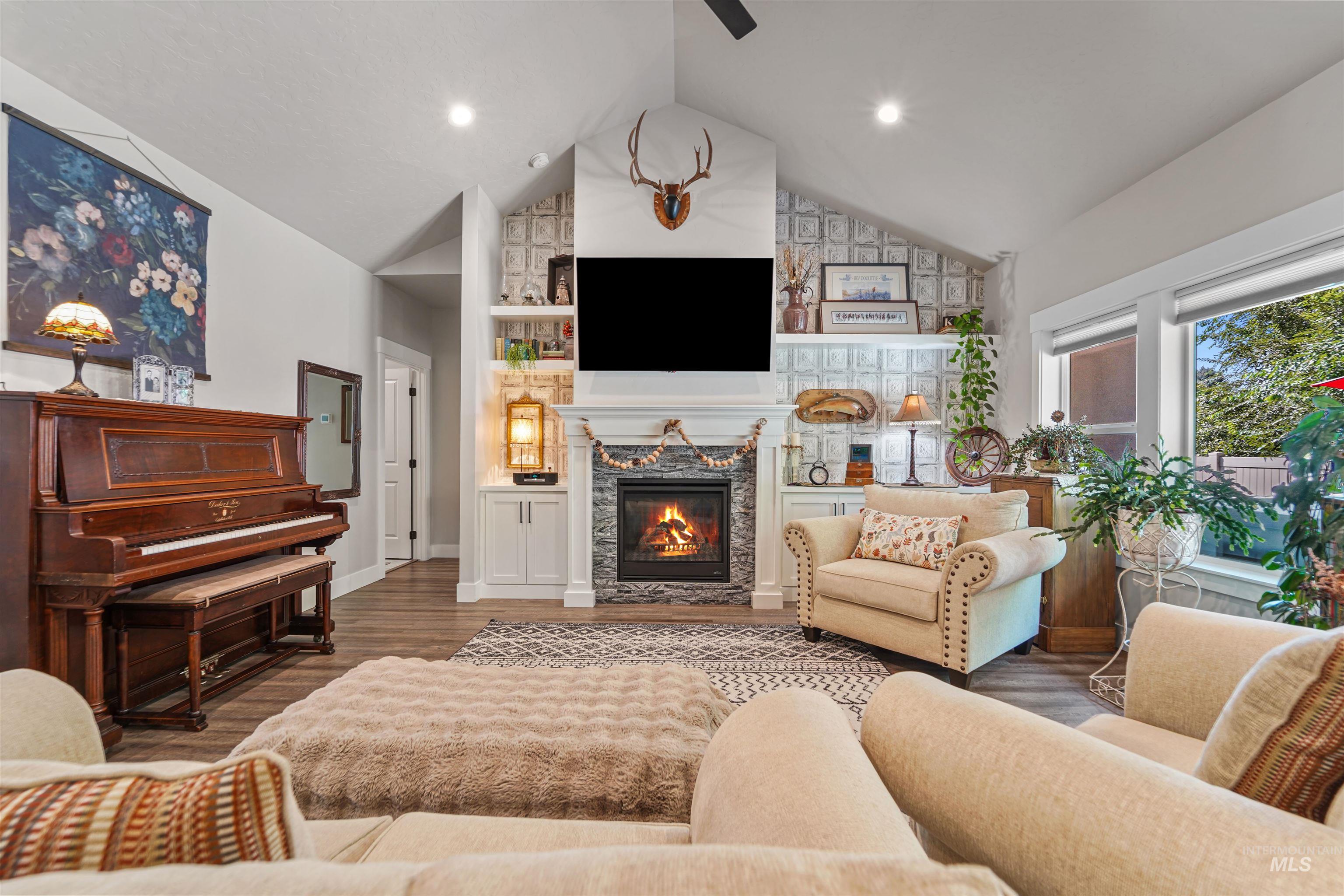 2118 Sunset Ave, Caldwell, Idaho 83605, 3 Bedrooms, 2.5 Bathrooms, Residential For Sale, Price $519,000,MLS 98975303