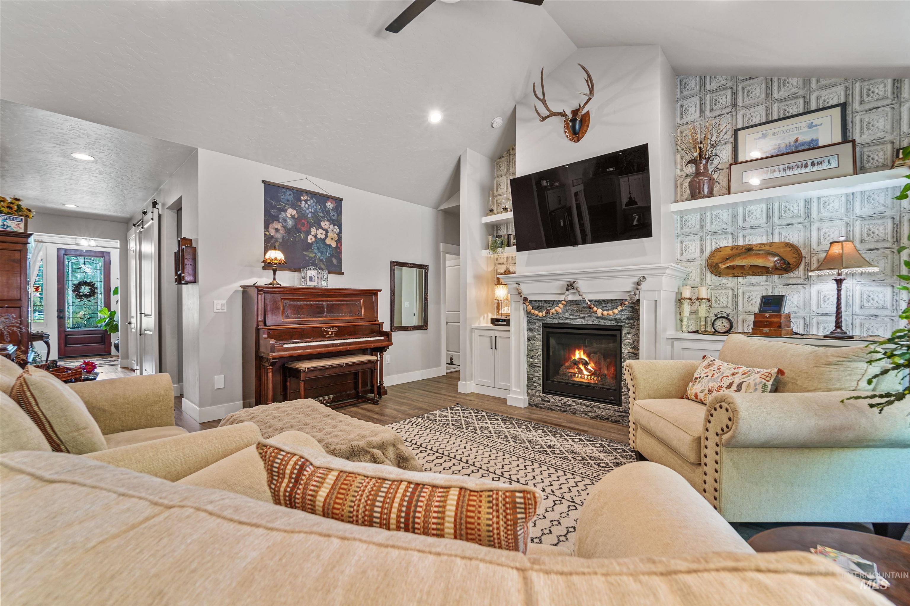 2118 Sunset Ave, Caldwell, Idaho 83605, 3 Bedrooms, 2.5 Bathrooms, Residential For Sale, Price $519,000,MLS 98975303