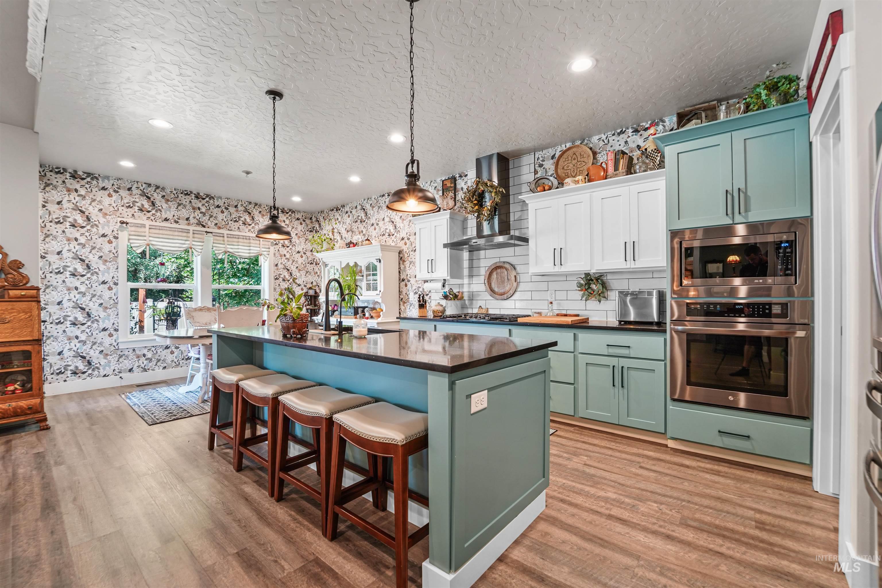 2118 Sunset Ave, Caldwell, Idaho 83605, 3 Bedrooms, 2.5 Bathrooms, Residential For Sale, Price $519,000,MLS 98975303