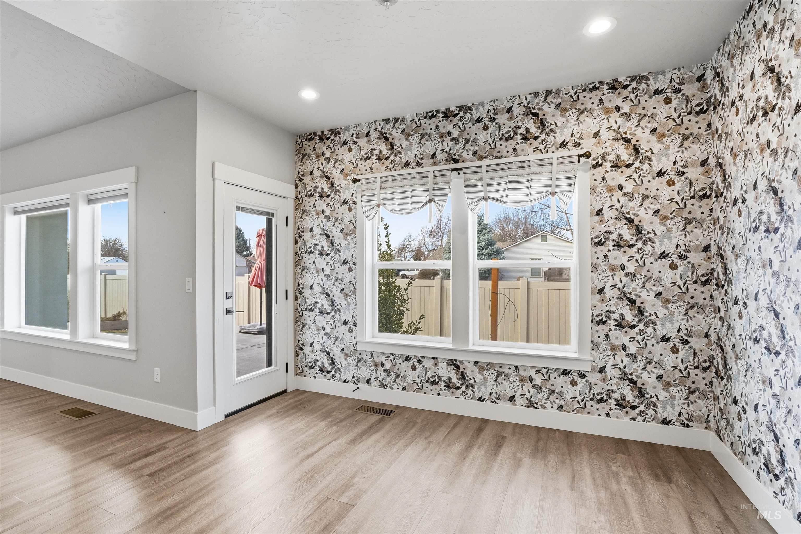 2118 Sunset Ave, Caldwell, Idaho 83605, 3 Bedrooms, 2.5 Bathrooms, Residential For Sale, Price $519,000, 98975303