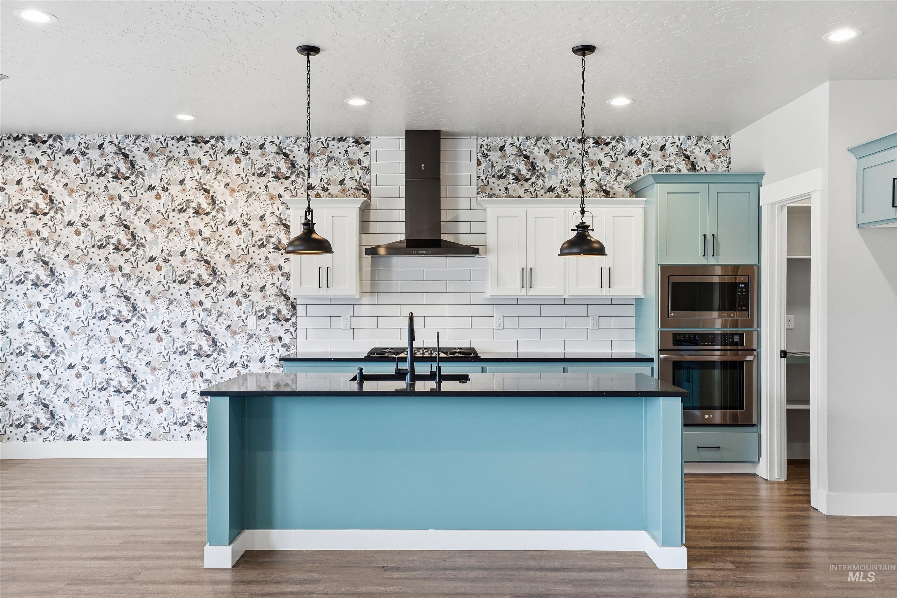 2118 Sunset Ave, Caldwell, Idaho 83605, 3 Bedrooms, 2.5 Bathrooms, Residential For Sale, Price $519,000, 98975303