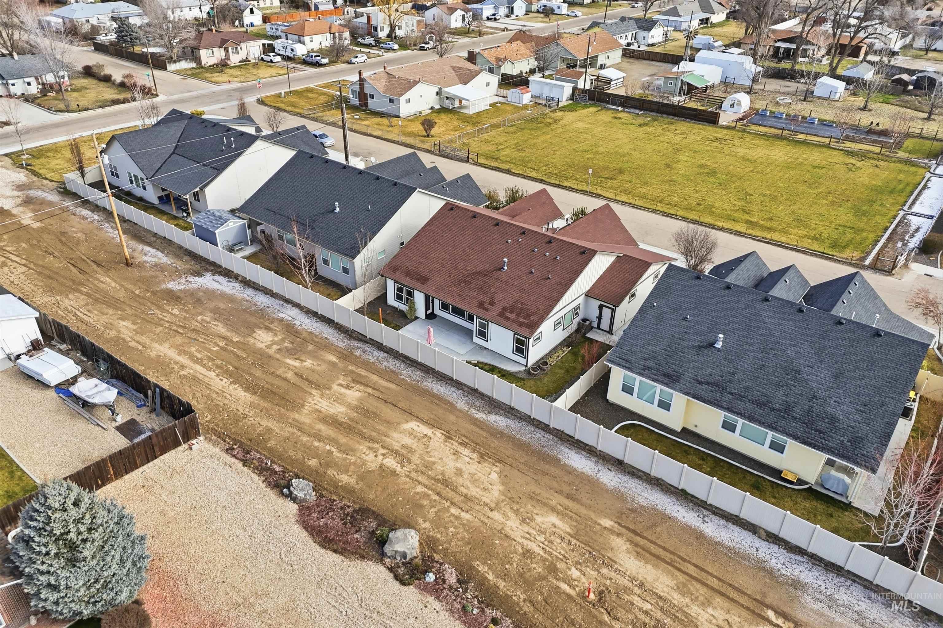 2118 Sunset Ave, Caldwell, Idaho 83605, 3 Bedrooms, 2.5 Bathrooms, Residential For Sale, Price $519,000, 98975303