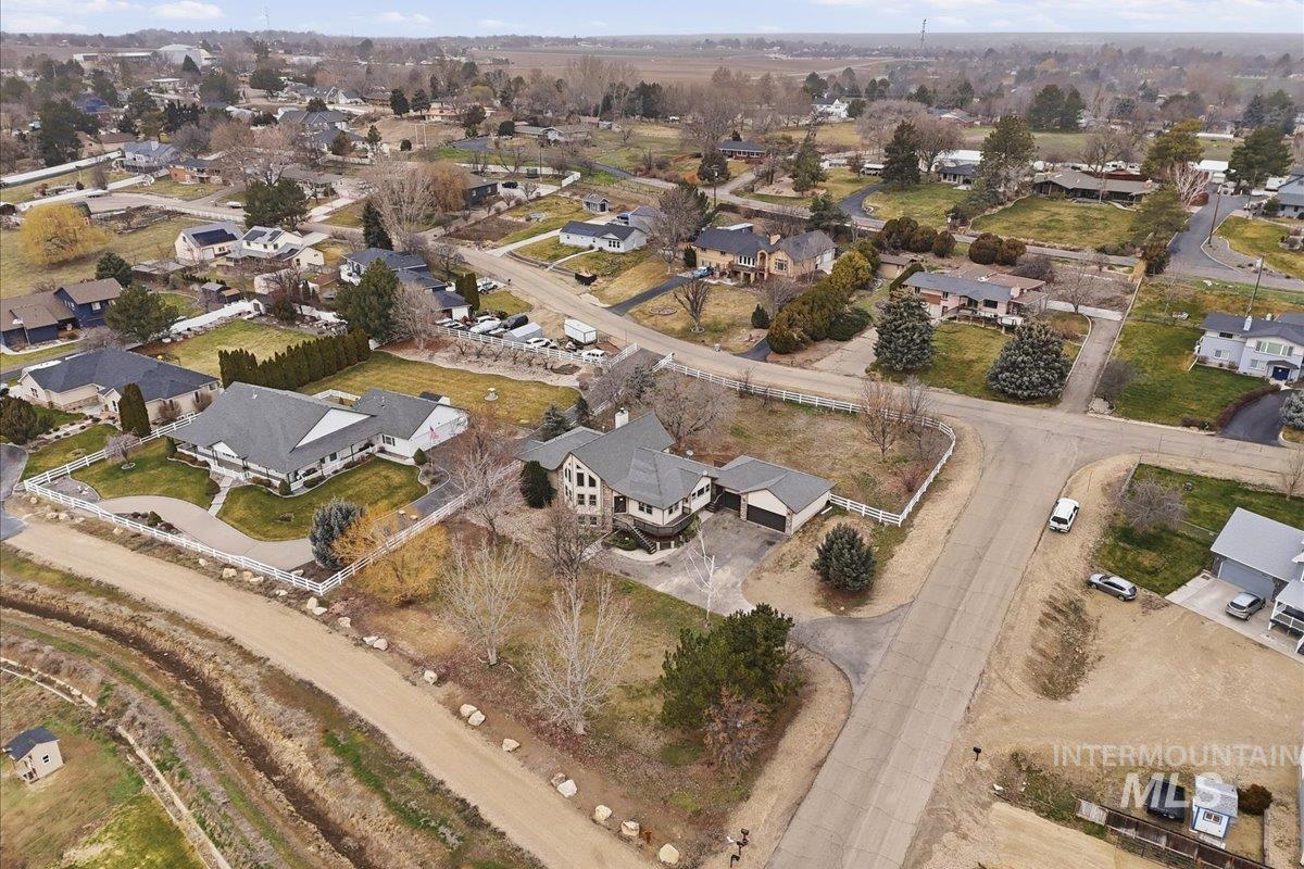 709 Sherry Rd., Nampa, Idaho 83686, 7 Bedrooms, 5.5 Bathrooms, Residential For Sale, Price $779,900,MLS 98975304