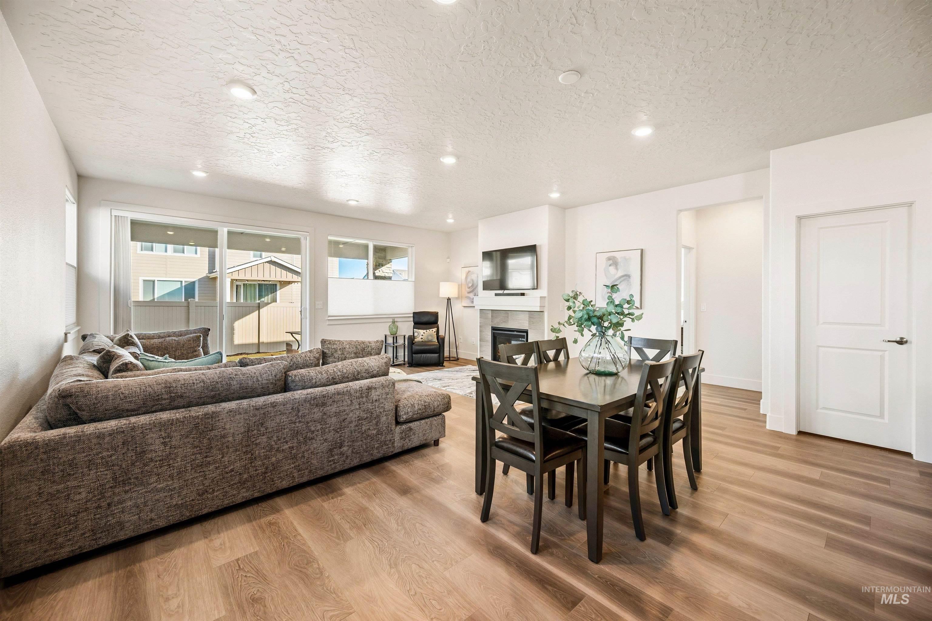 212 E Arimo Street, Meridian, Idaho 83642, 3 Bedrooms, 2 Bathrooms, Residential For Sale, Price $549,000,MLS 98975306