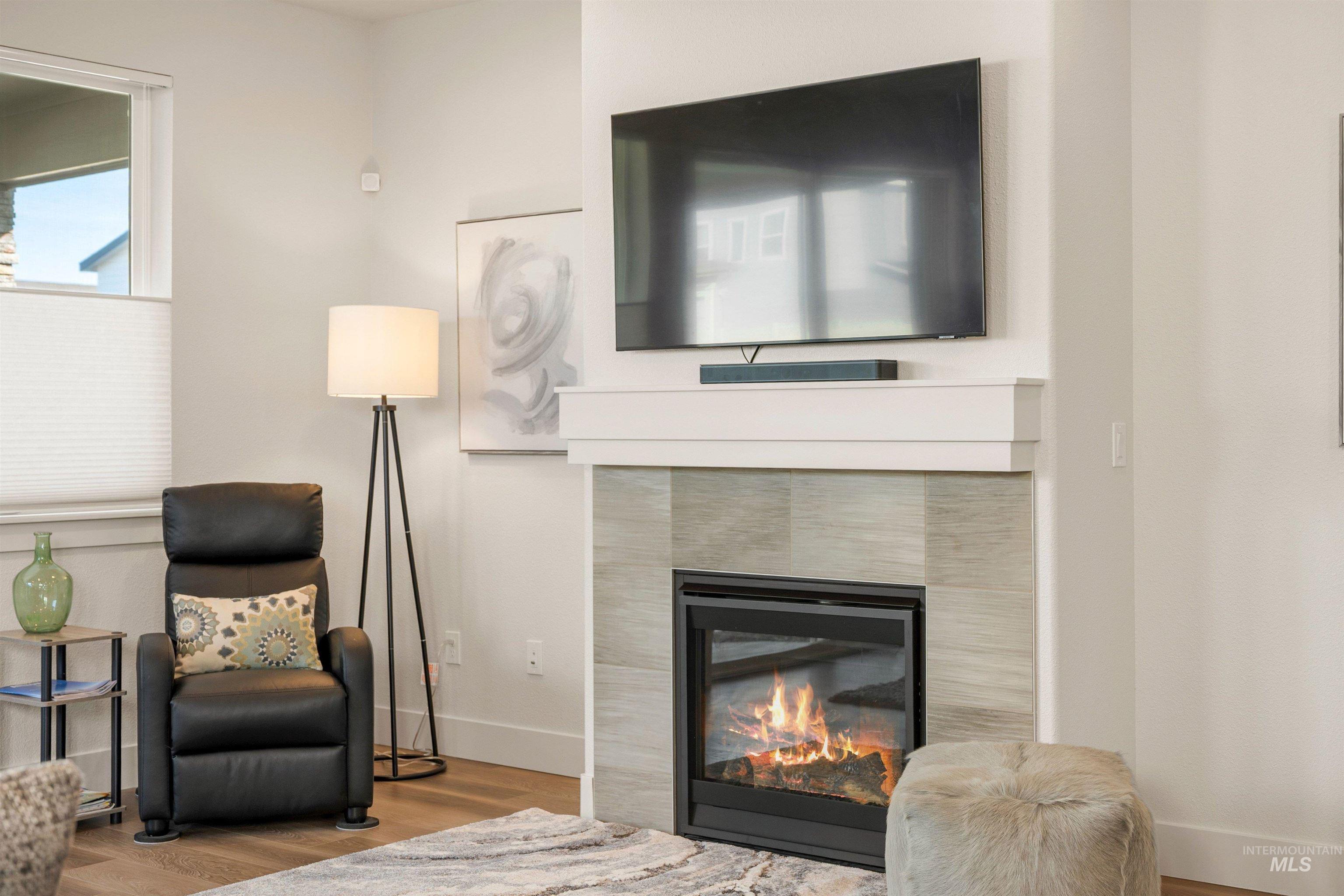 212 E Arimo Street, Meridian, Idaho 83642, 3 Bedrooms, 2 Bathrooms, Residential For Sale, Price $549,000,MLS 98975306