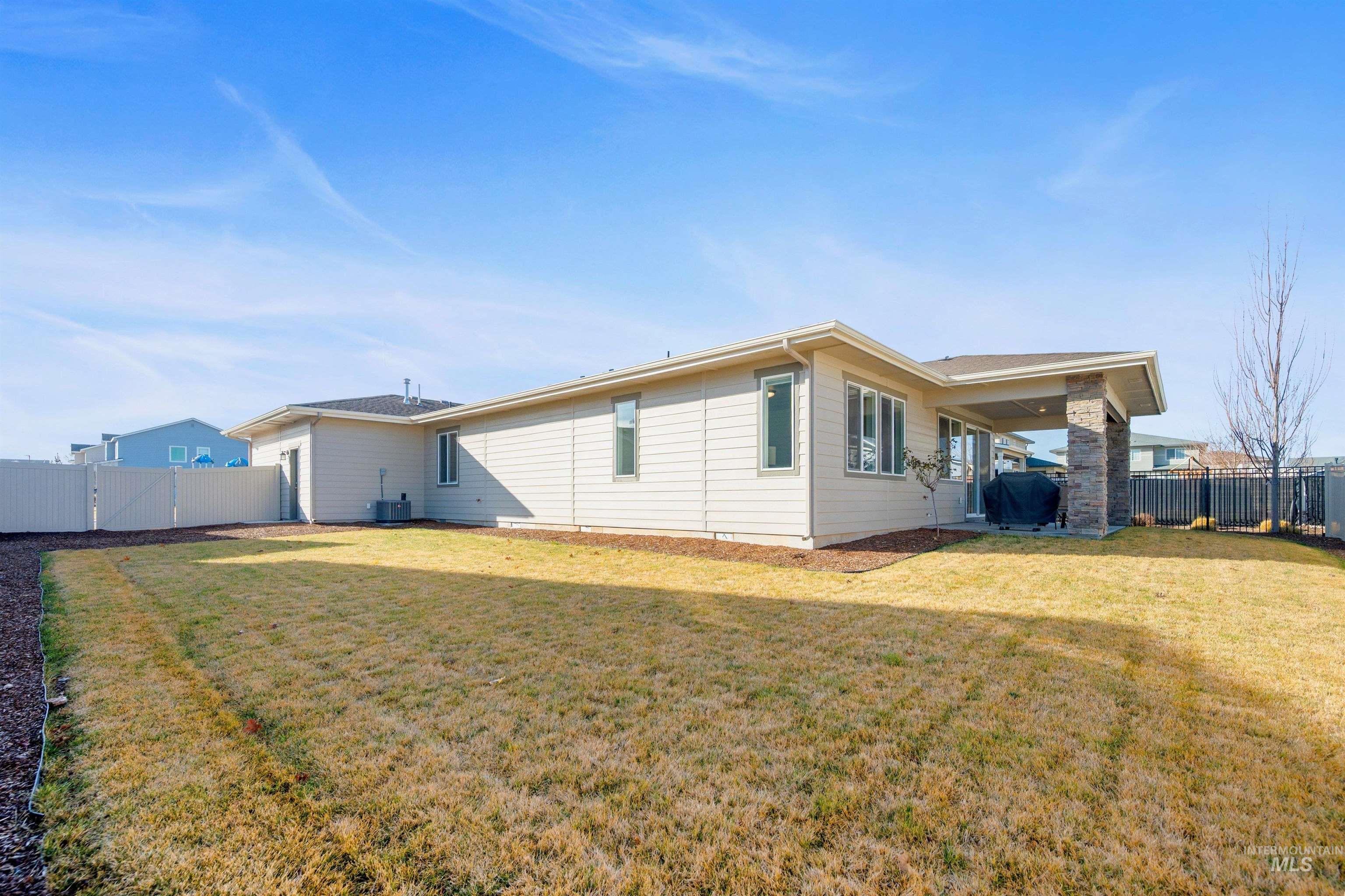 212 E Arimo Street, Meridian, Idaho 83642, 3 Bedrooms, 2 Bathrooms, Residential For Sale, Price $549,000,MLS 98975306