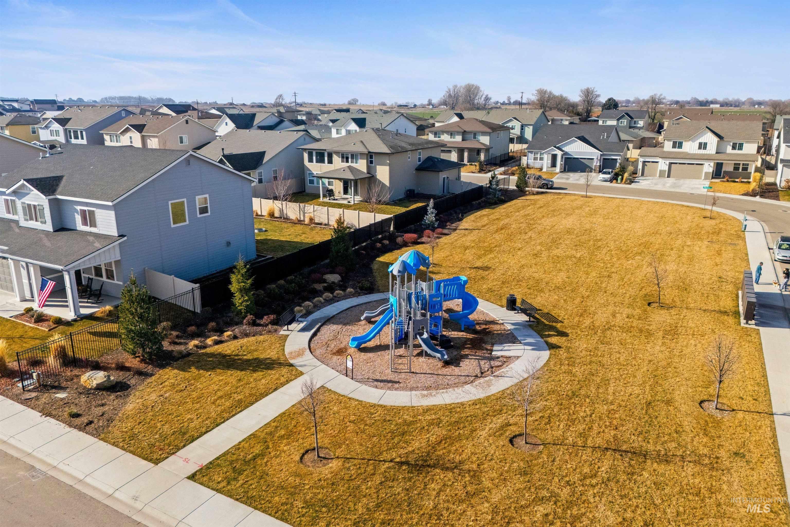 212 E Arimo Street, Meridian, Idaho 83642, 3 Bedrooms, 2 Bathrooms, Residential For Sale, Price $549,000,MLS 98975306