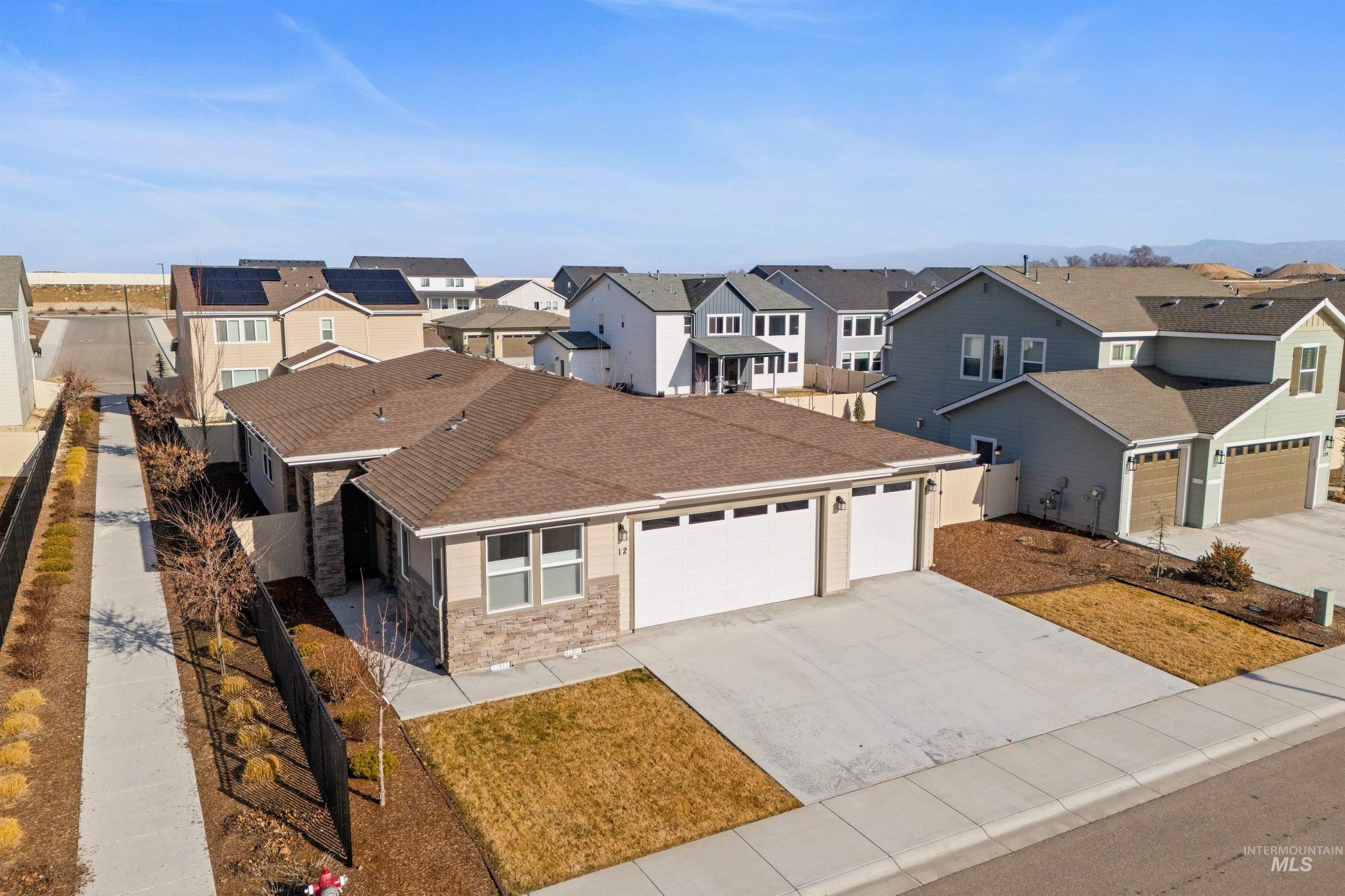 212 E Arimo Street, Meridian, Idaho 83642, 3 Bedrooms, 2 Bathrooms, Residential For Sale, Price $549,000,MLS 98975306
