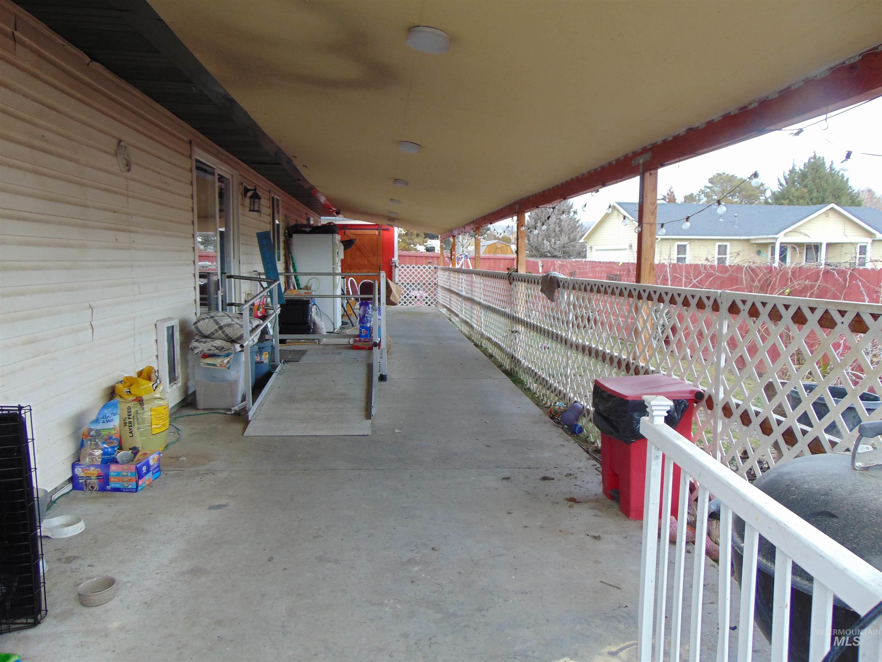 30 Maple Dr., Weiser, Idaho 83672, 3 Bedrooms, 2 Bathrooms, Residential For Sale, Price $399,000, 98975307