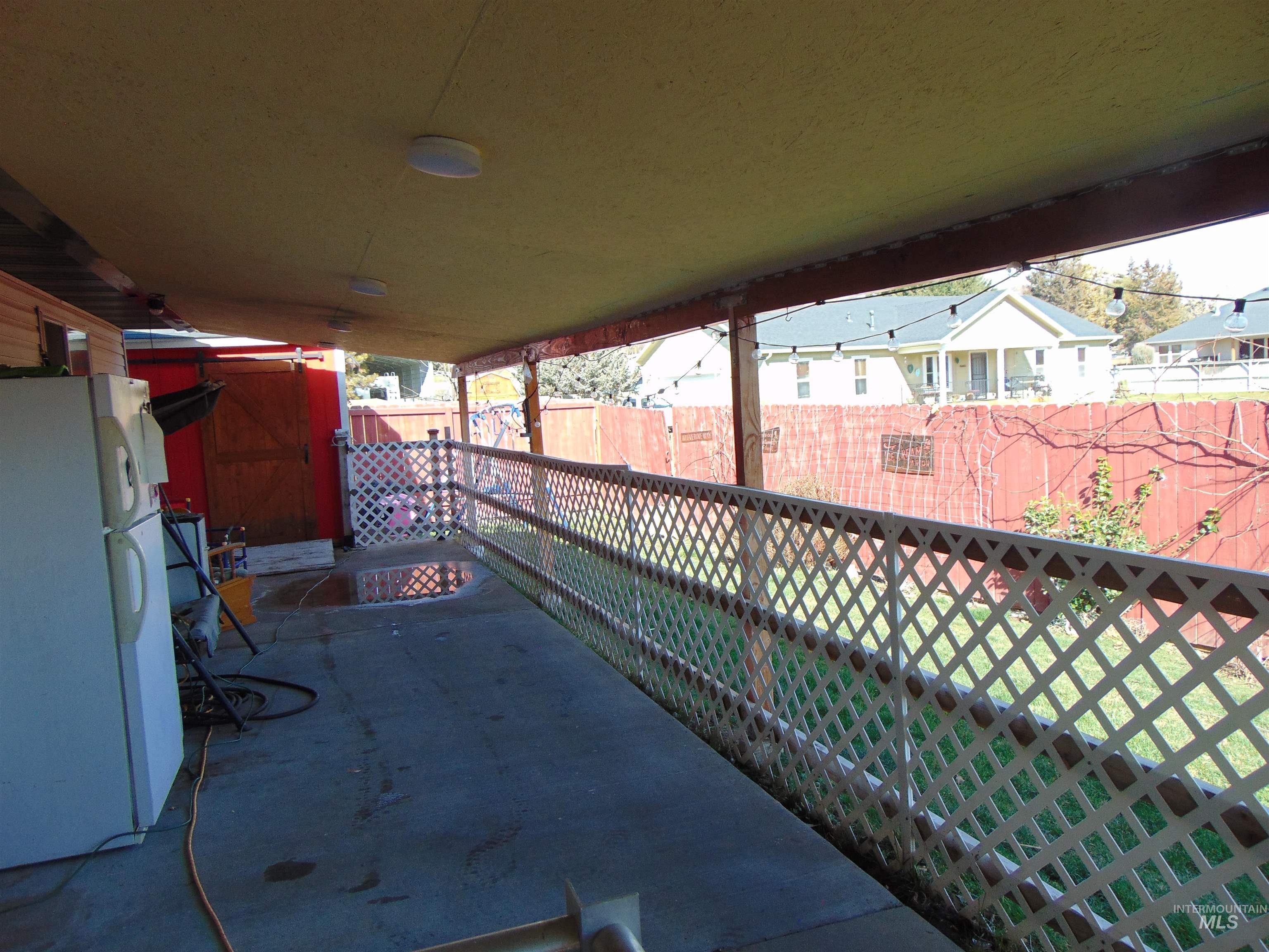 30 Maple Dr., Weiser, Idaho 83672, 3 Bedrooms, 2 Bathrooms, Residential For Sale, Price $389,000,MLS 98975307