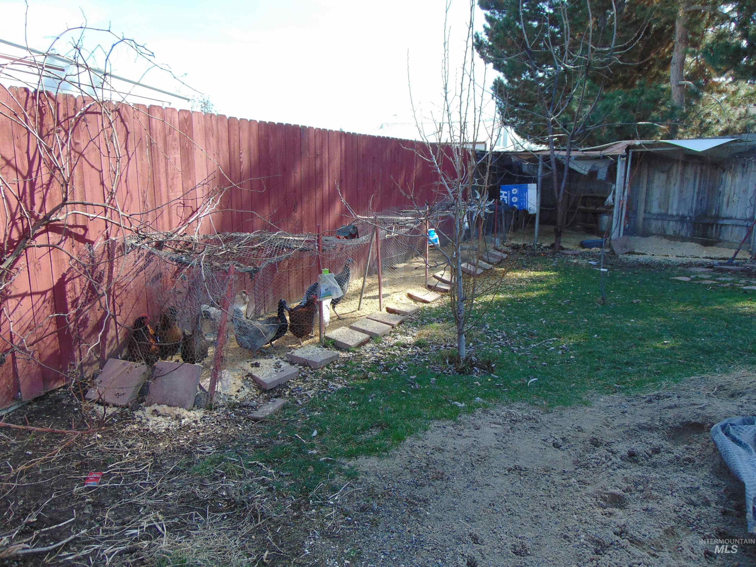 30 Maple Dr., Weiser, Idaho 83672, 3 Bedrooms, 2 Bathrooms, Residential For Sale, Price $389,000,MLS 98975307