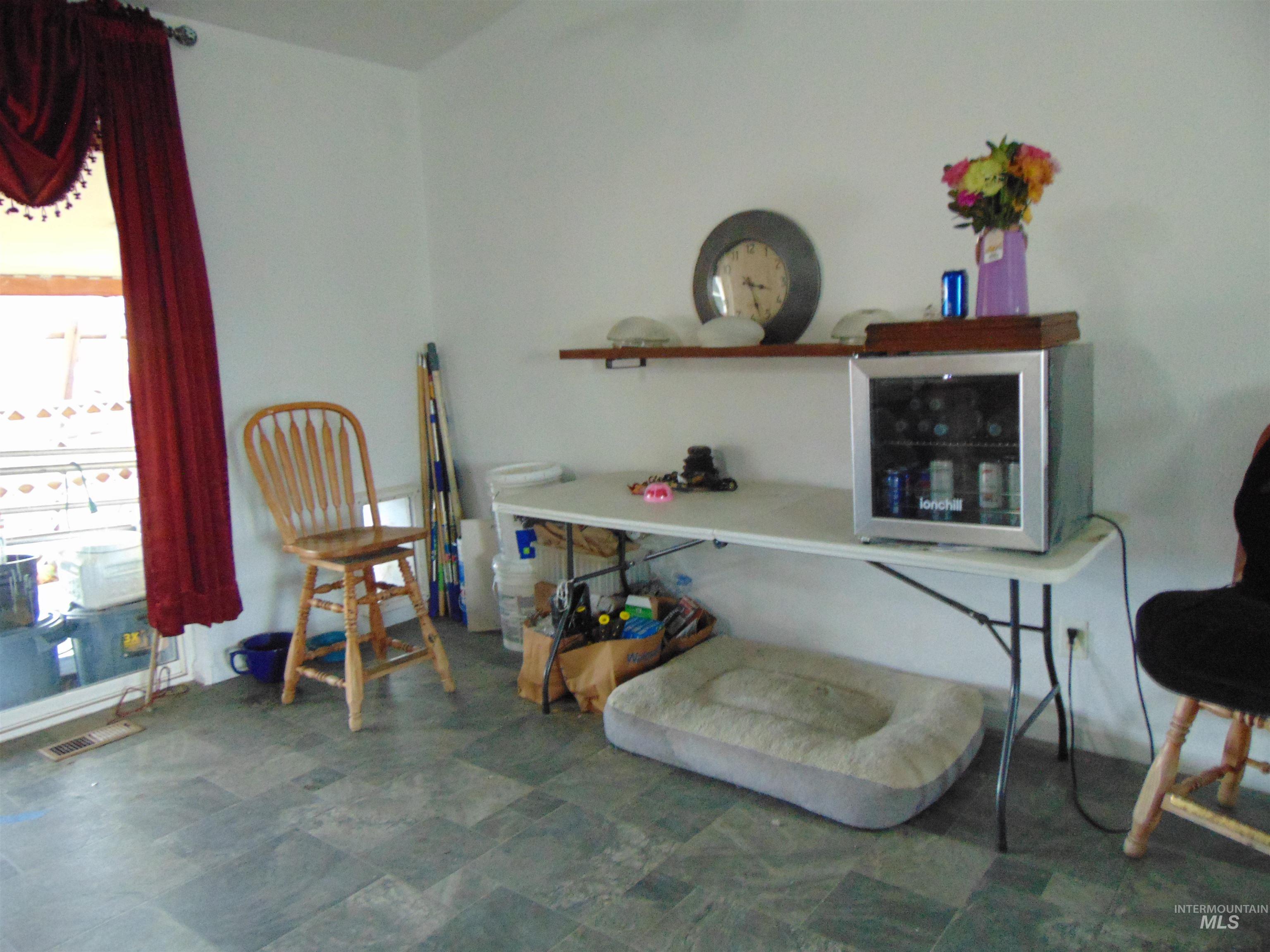 30 Maple Dr., Weiser, Idaho 83672, 3 Bedrooms, 2 Bathrooms, Residential For Sale, Price $399,000, 98975307